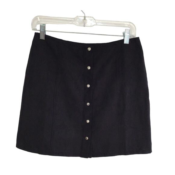 Forever 21 Dresses & Skirts - Forever 21 Black Faux Leather Mini Skirt Sz M
